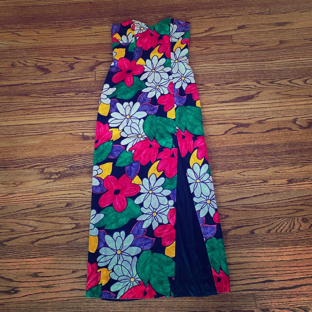 Floral strapless dress